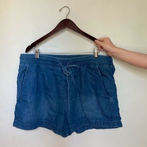 Gap denim shorts Stretch Waist XL New, but washed They Have Pockets.